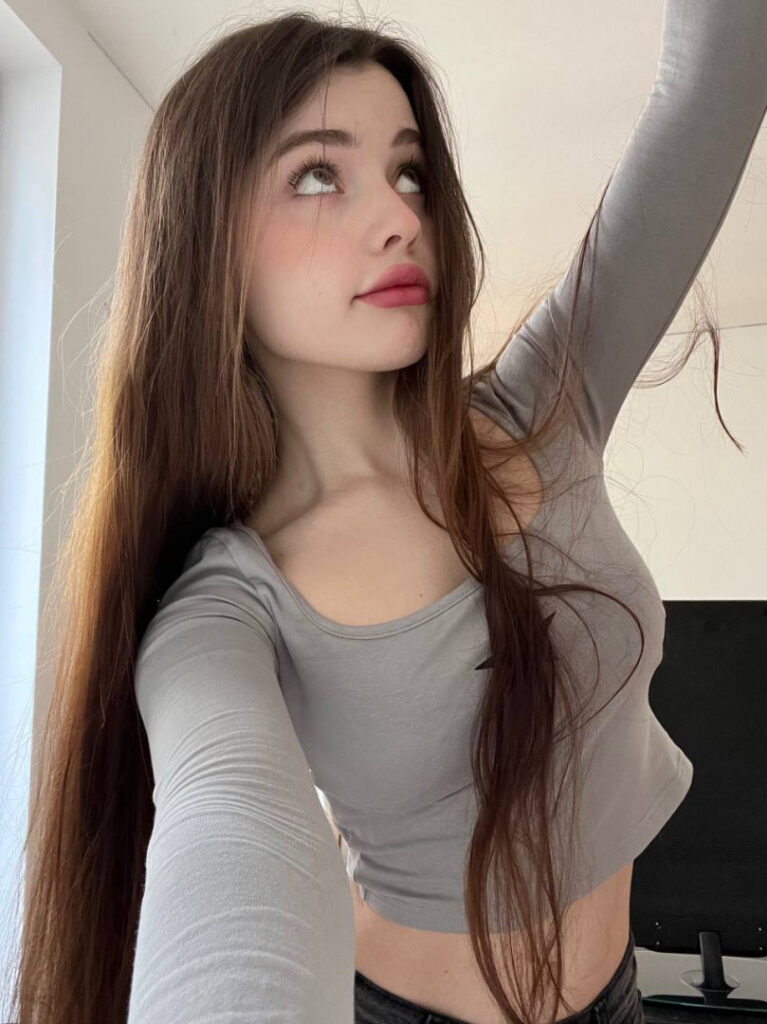 TikTok – Instagram – Teen – sighttttt (Vladlena) – Nude Leaks