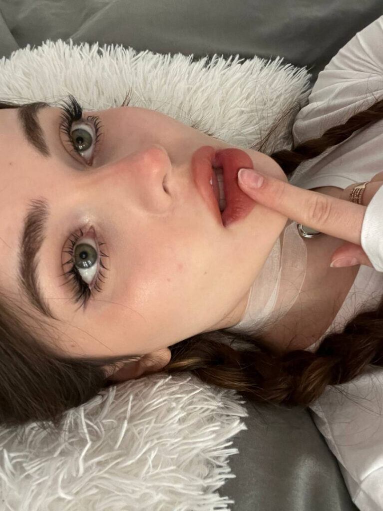 TikTok – Instagram – Teen – sighttttt (Vladlena) – Nude Leaks