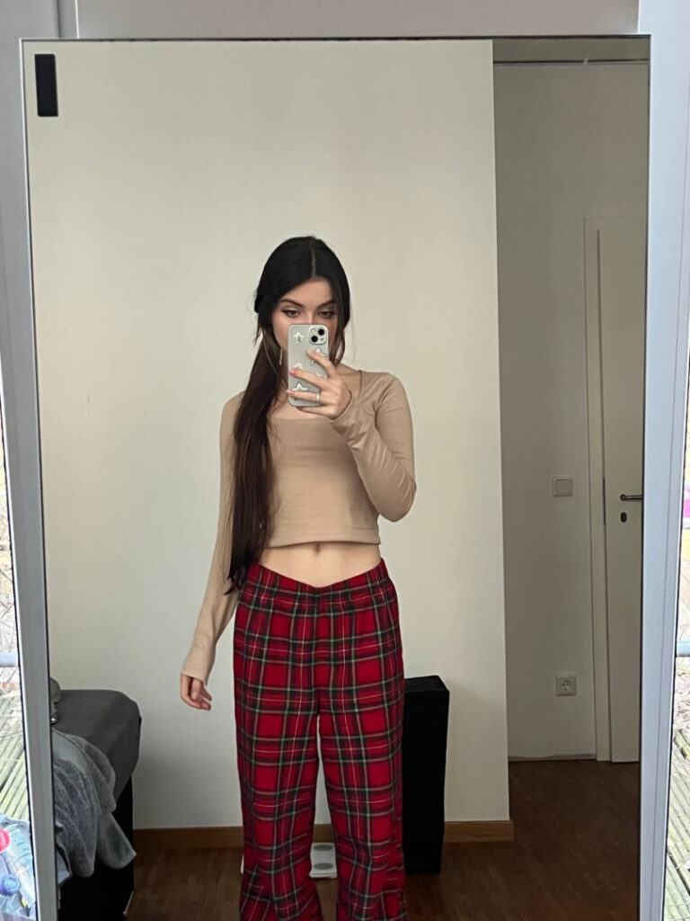 TikTok – Instagram – Teen – sighttttt (Vladlena) – Nude Leaks