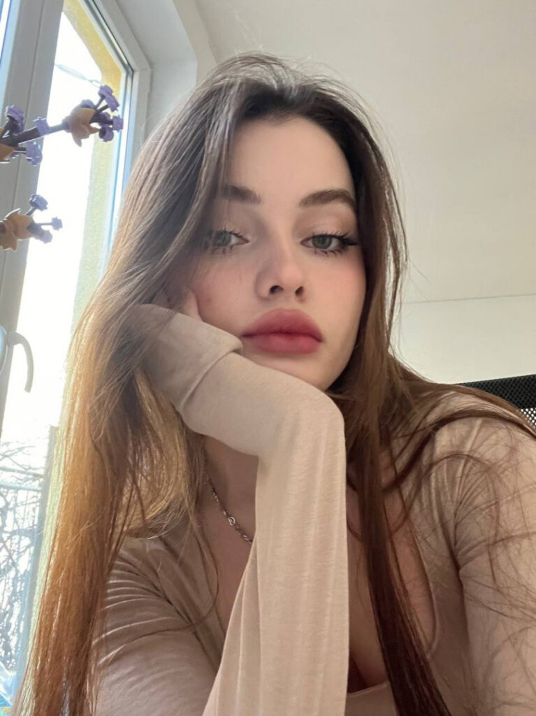 TikTok – Instagram – Teen – sighttttt (Vladlena) – Nude Leaks