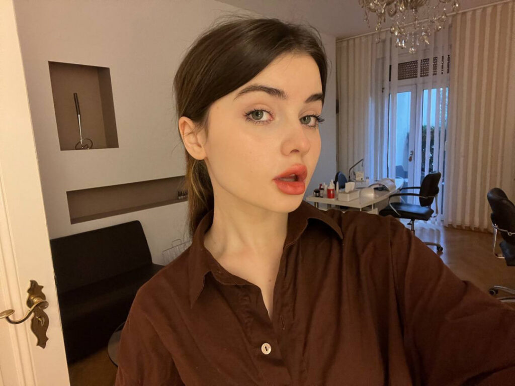 TikTok – Instagram – Teen – sighttttt (Vladlena) – Nude Leaks