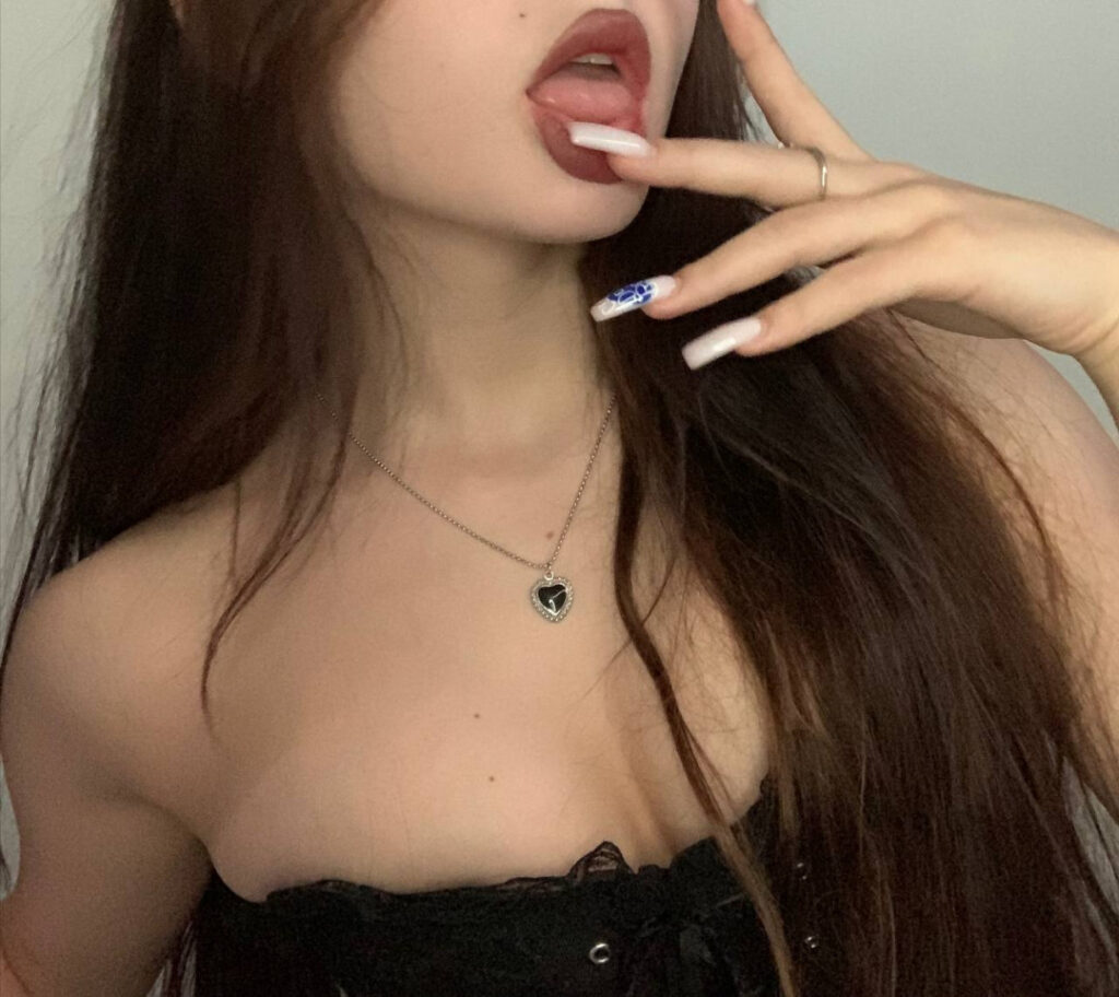 TikTok – Instagram – Teen – sighttttt (Vladlena) – Nude Leaks