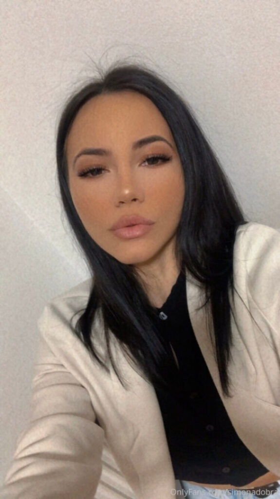OnlyFans – Simonadobra / Simona Dobra – Nude