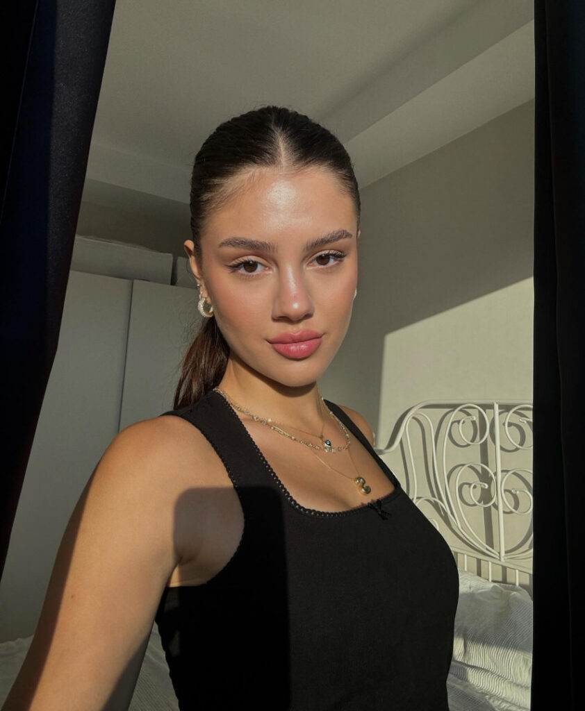 TikTok – Instagram – Sinem Melek Coşkun / sinemcoskunss / sinemcoskuns – Nude