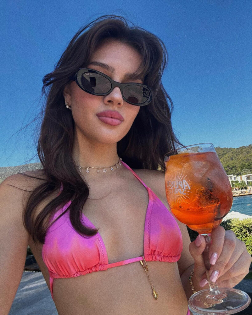 TikTok – Instagram – Sinem Melek Coşkun / sinemcoskunss / sinemcoskuns – Nude