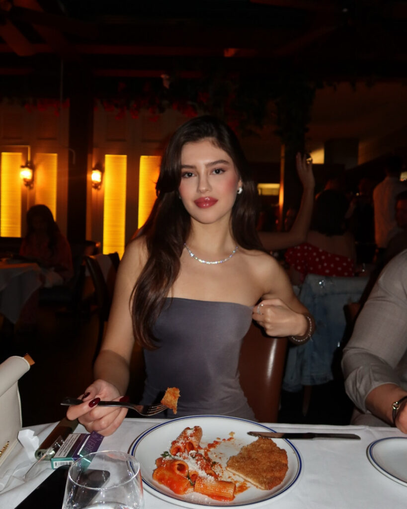 TikTok – Instagram – Sinem Melek Coşkun / sinemcoskunss / sinemcoskuns – Nude