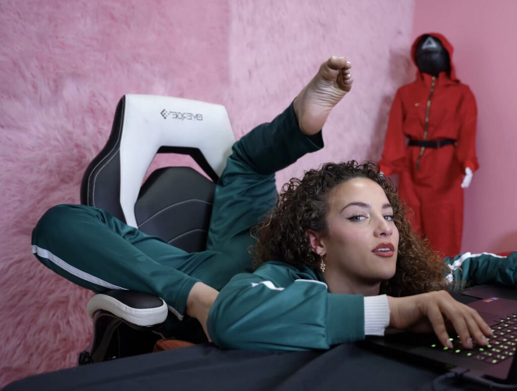 Youtube – TikTok – Petite – Sofie Dossi – Nude Leaks