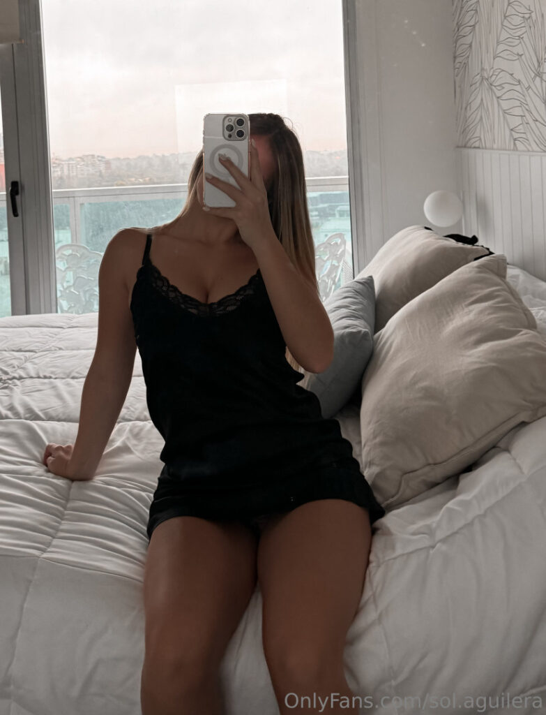 Instagram – Sol Aguilera – Nude