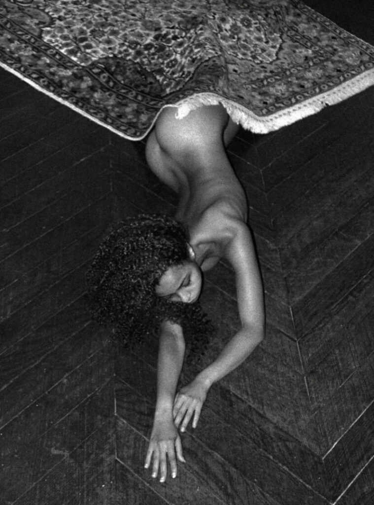 Instagram – Ebony – Sonya_hibiscus – Nude