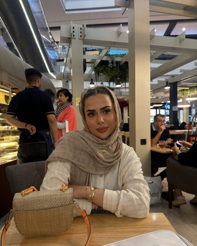 TikTok – Instagram – Soulmazb / Soulmaz Behinaein – Nude