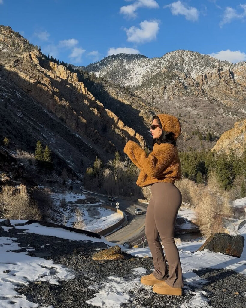 TikTok – Instagram – Soulmazb / Soulmaz Behinaein – Nude