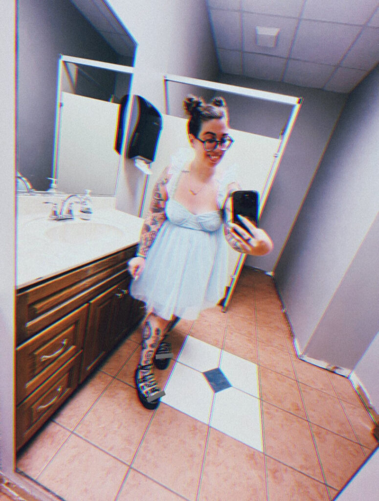 ⠀X⠀ – T H I C C – Stepstool Sarah – Nude Leaks