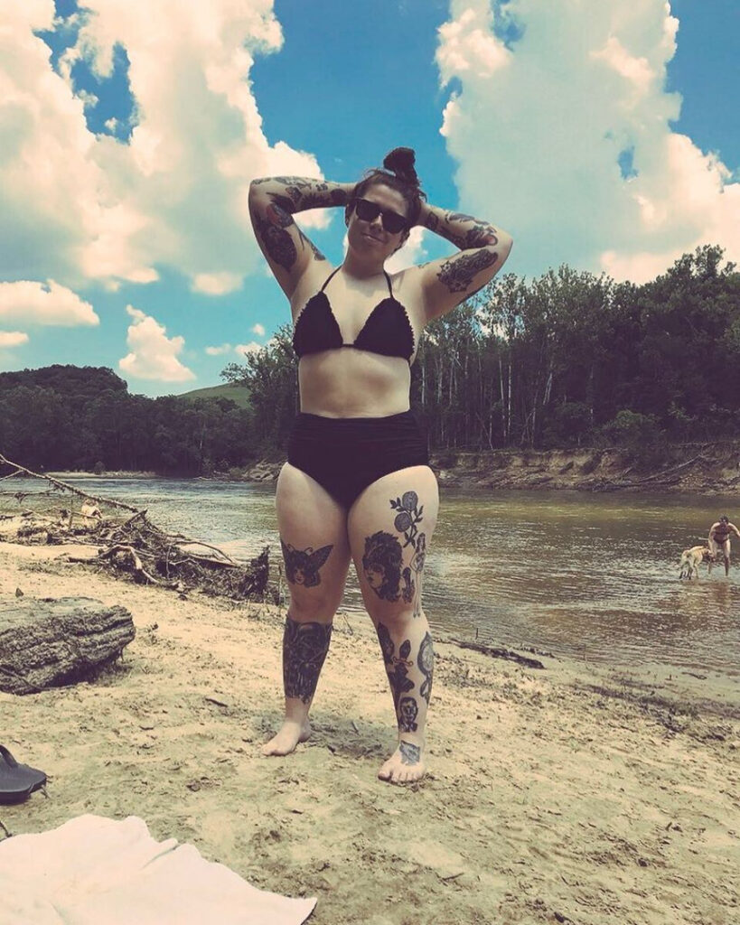 ⠀X⠀ – T H I C C – Stepstool Sarah – Nude Leaks