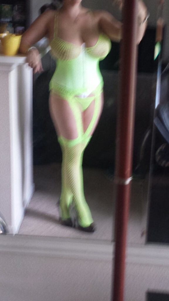 Reddit – Sundreams90 – Avery Harwood – Nude Leaks