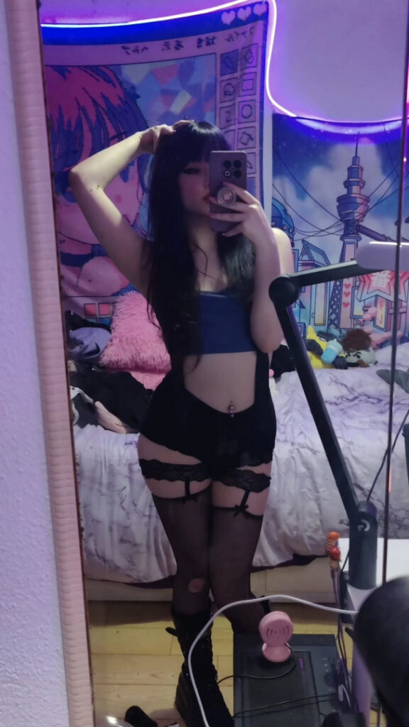 Twitch – theakaleina – Nude Leaks