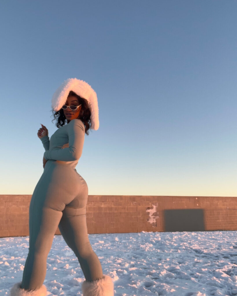 TikTok – T H I C C – Ebony – Thefricanbeauty / africann.beauty / esosatheafricanbeauty – Nude Leaks