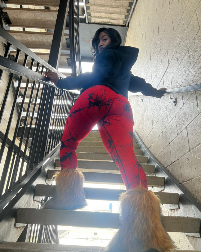 TikTok – T H I C C – Ebony – Thefricanbeauty / africann.beauty / esosatheafricanbeauty – Nude Leaks