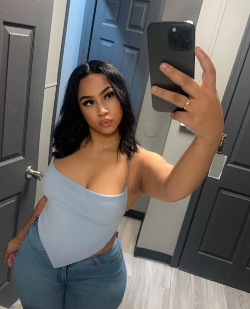 Instagram – T H I C C – Ebony – Thick baddie @Forevaa.laii – Nude