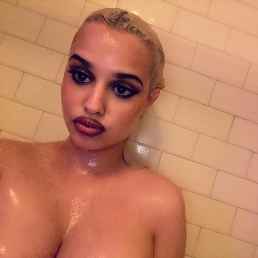Instagram – Indian – Tommy Genesis – Nude Leaks