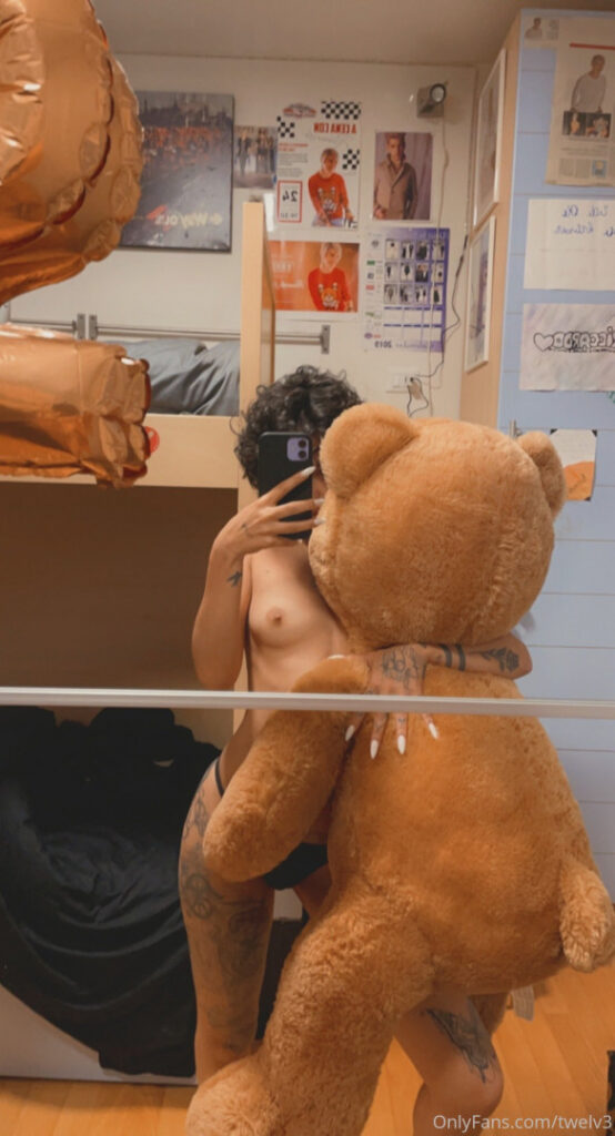 OnlyFans – TikTok – Twelv3 – Nude
