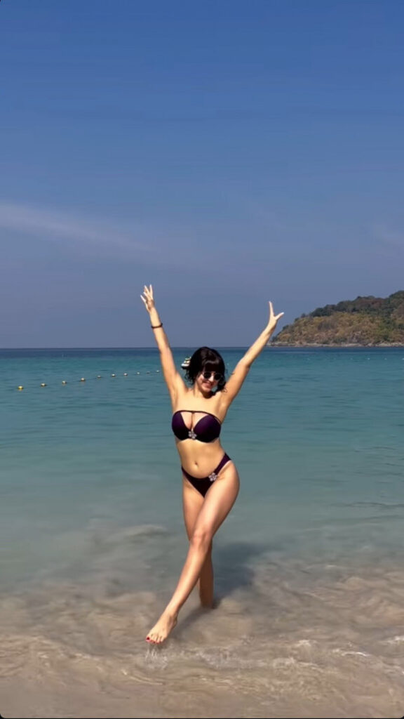 Instagram – Valeriia Simavonian – Nude