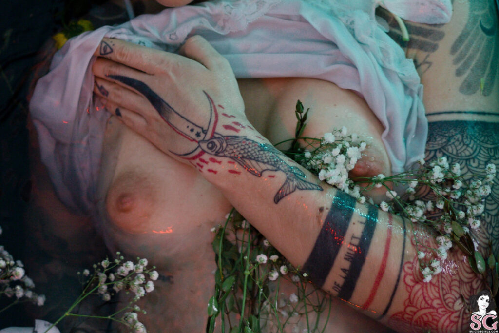 OnlyFans – Vesperal – Nude Leaks