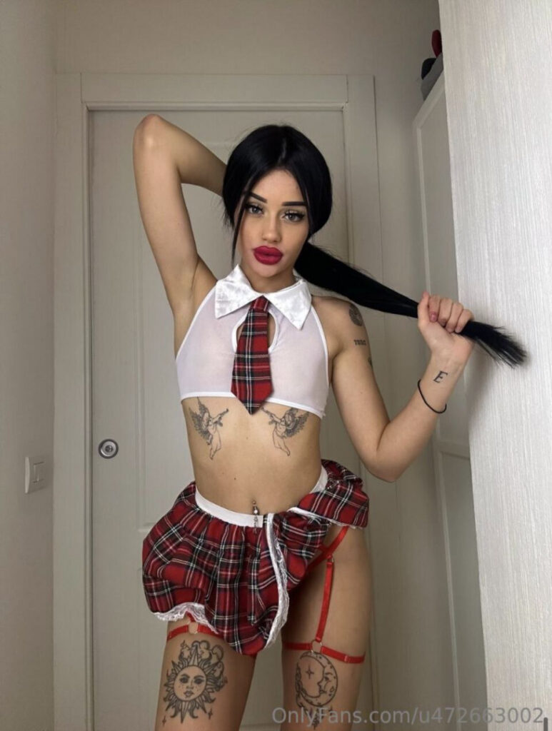 OnlyFans – TikTok – Teen – Vittoria Lazzari / vittolazzari1 – Nude Leaks
