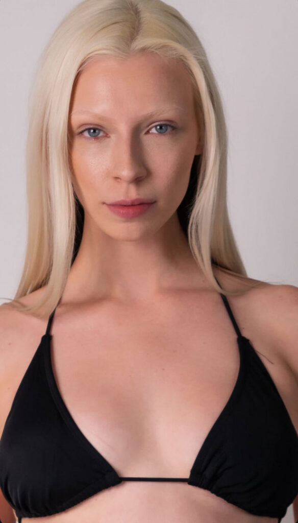 OnlyFans – Instagram – vivisvvs / thevictoriarosee / vinasfantasy – Nude