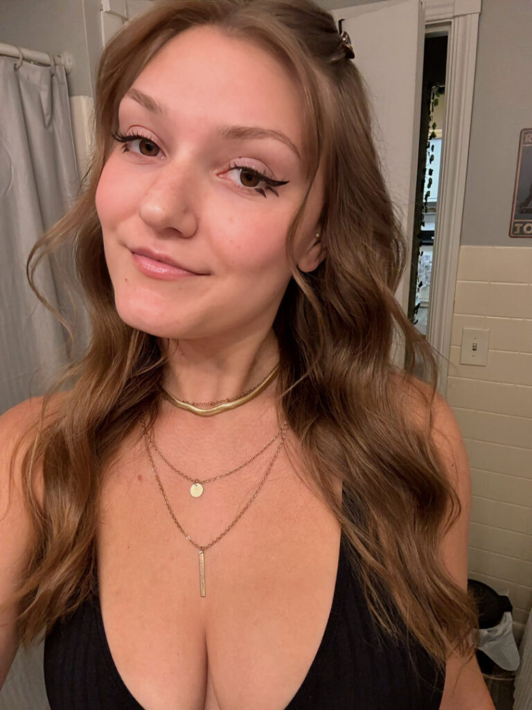 Instagram – ManyVids – Vixvenus / abby_parkk – Nude Leaks