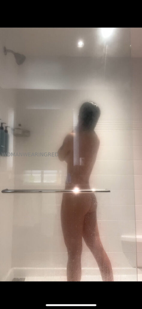 OnlyFans – Cosplay – Asian – womanwearingred / Buffbunnymika / Buffbunbun – Nude