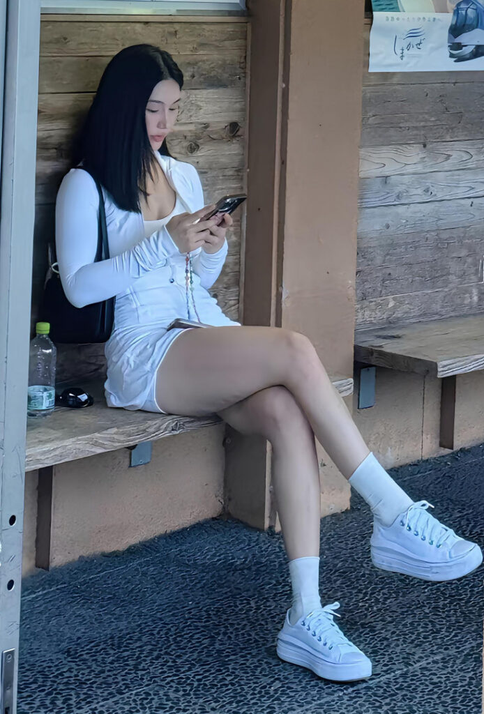 Instagram – Xiaolajiao_j3 aka LIL CHILI – Nude