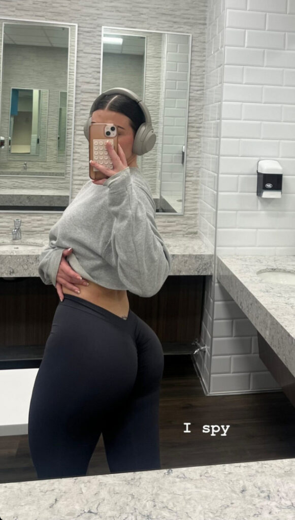 TikTok – Instagram – Xlrgju – Nude