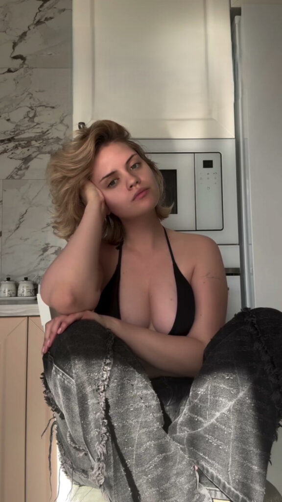 Instagram – Boosty – Yana Martin / yanamartinn / mar.t.ina – Nude Leaks