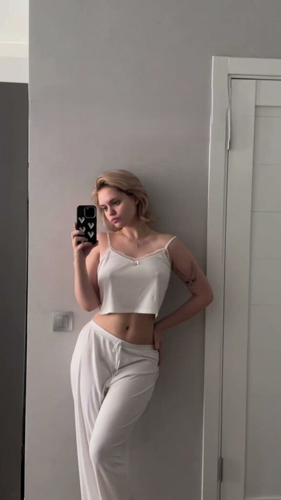 Instagram – Boosty – Yana Martin / yanamartinn / mar.t.ina – Nude Leaks