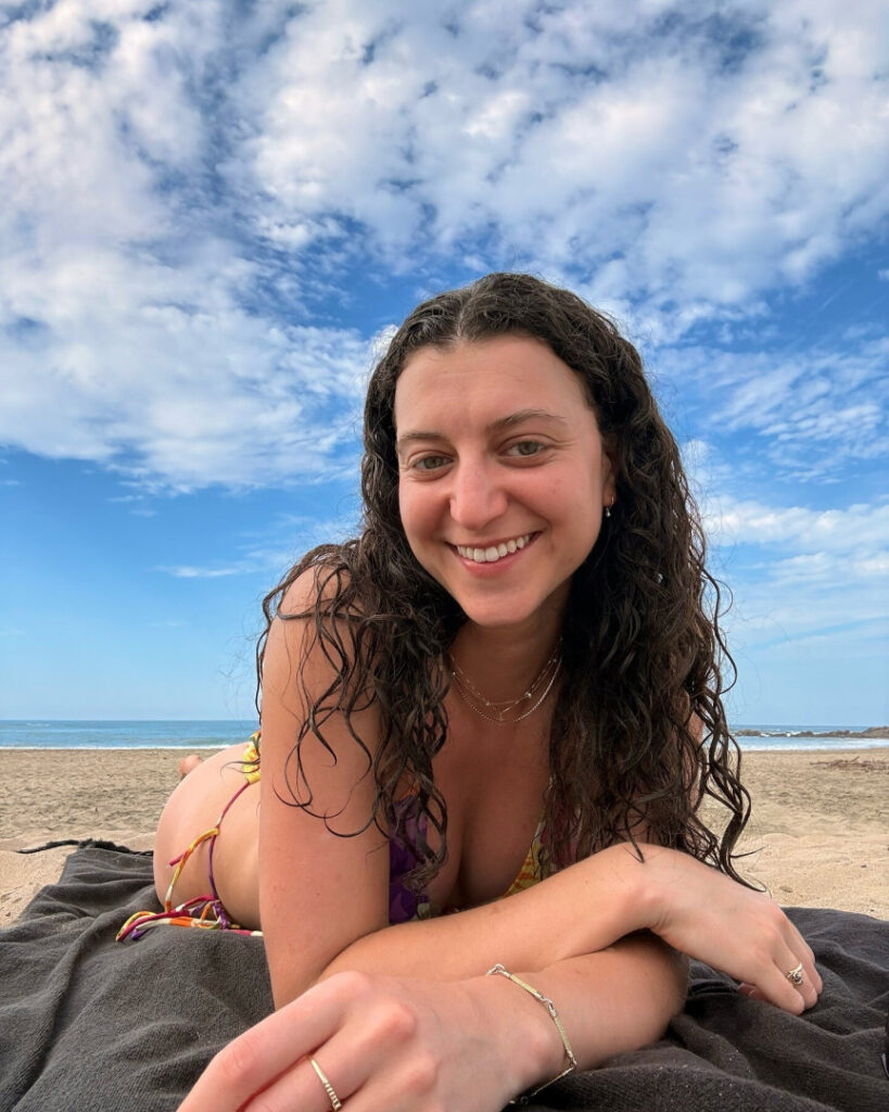 TikTok – Instagram – Yvette Segan – Nude