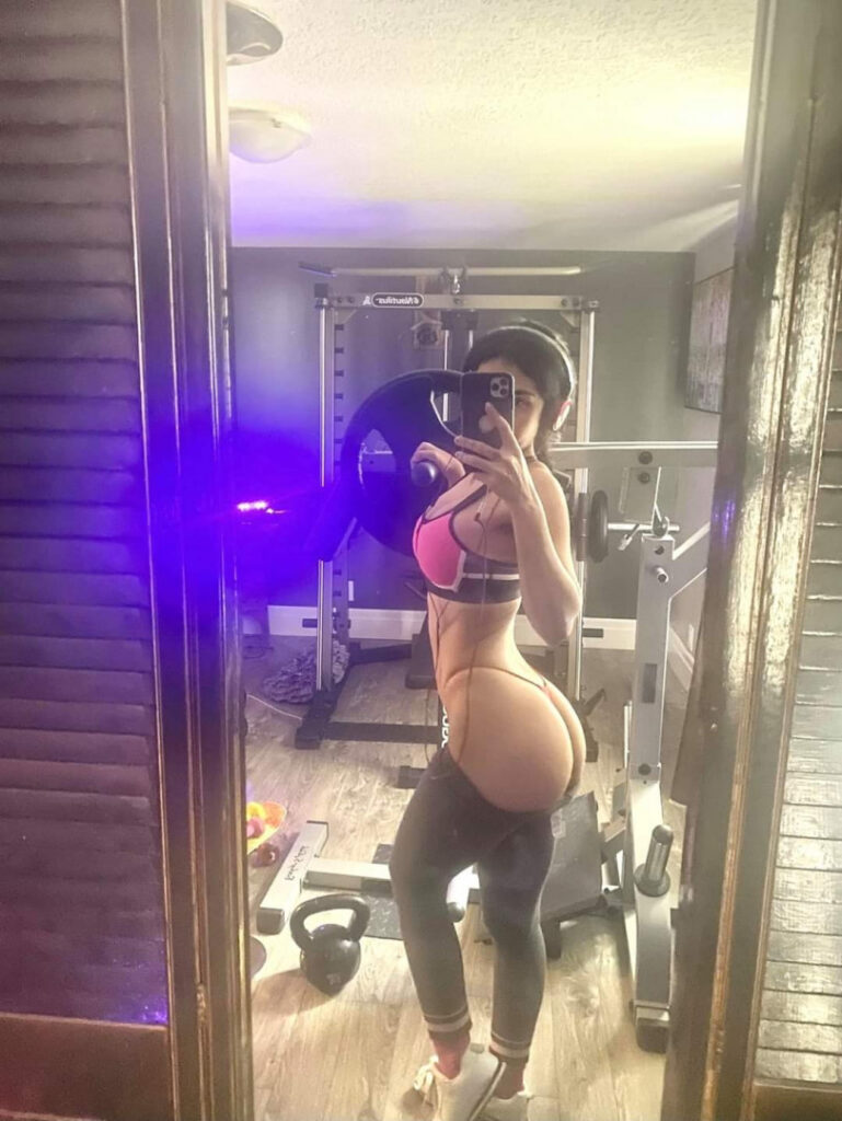 Instagram – Ziziplumb Kat_demarco_ – Nude