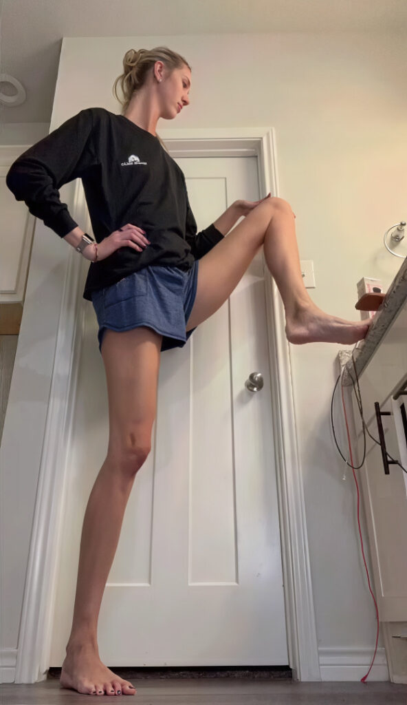 Amazon Allie | amazonalli32 – 6’10” (208 cm) – Nude Leaks Onlyfans