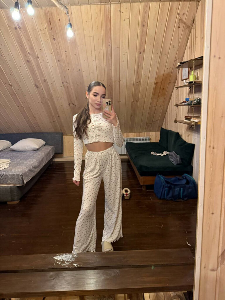 anechka_zaslavskaya – Nude Leaks Onlyfans