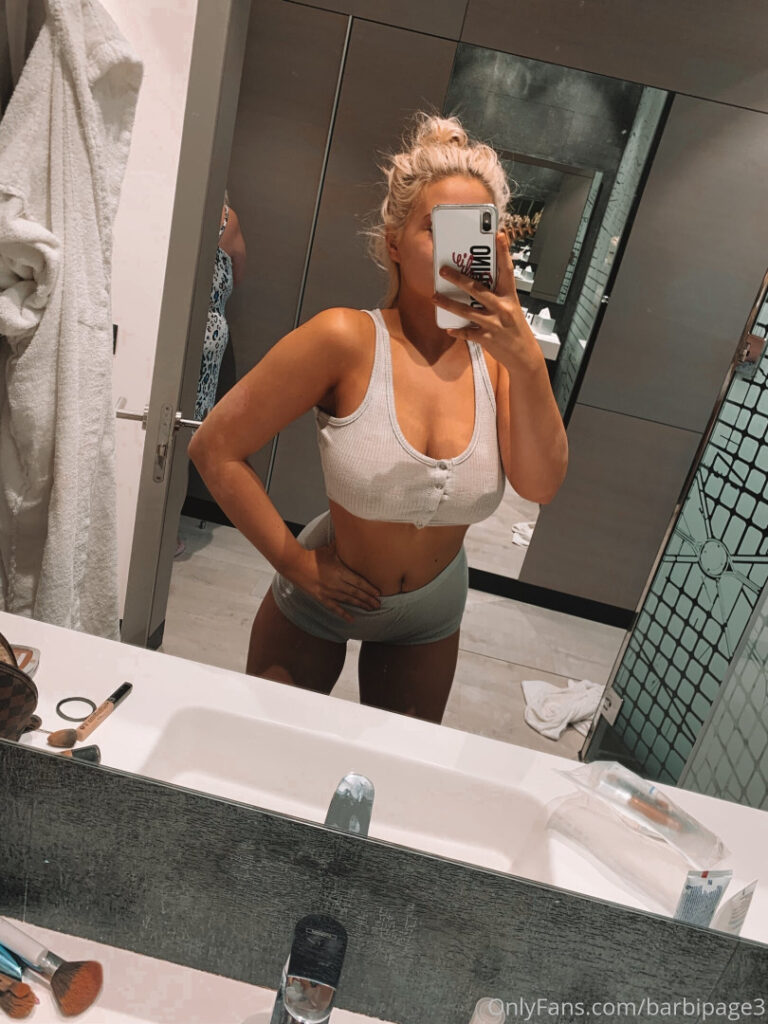 Apollonia Llewellyn / Apollonia Barbi – Nude Leaks Onlyfans