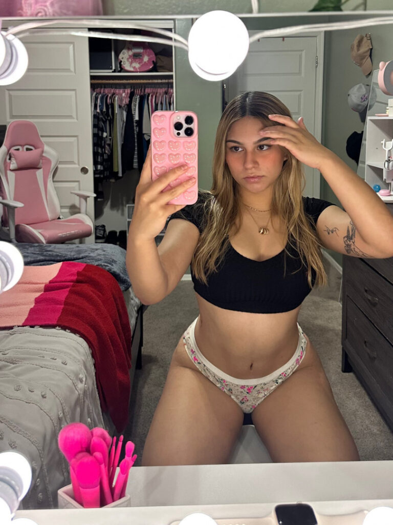 Ari Cota | Onlycotaari – Nude Leaks Onlyfans