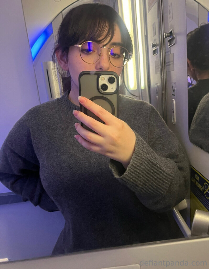 defiantpanda – Cora – Nude Leaks Onlyfans