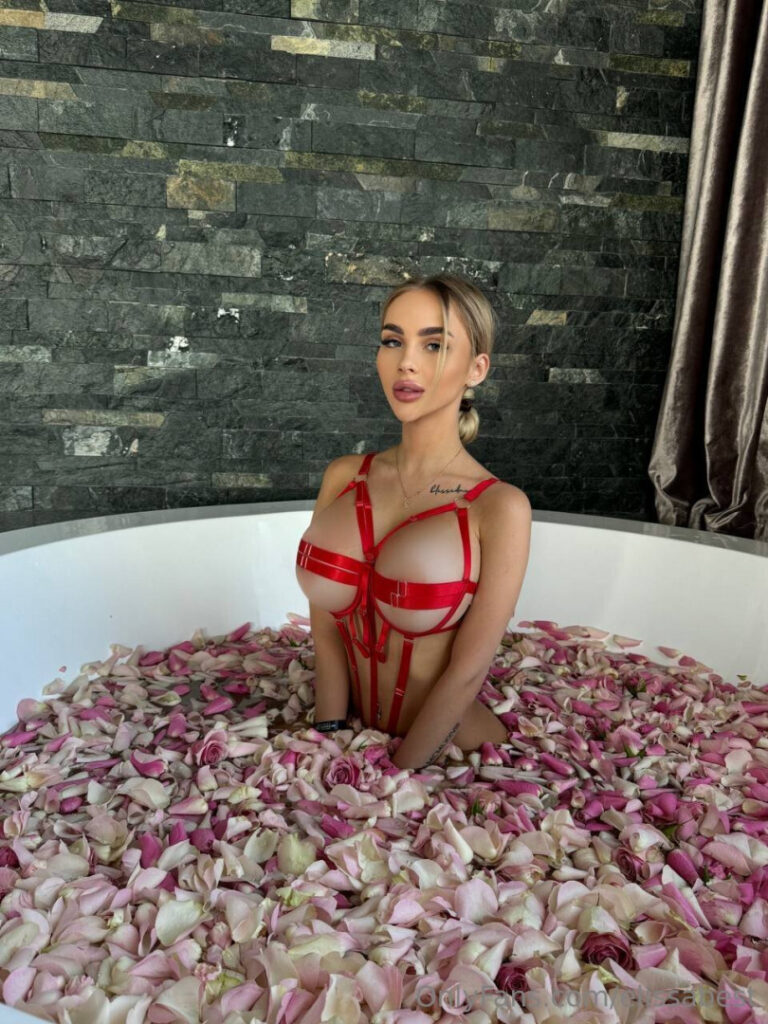Elissabest – Nude Leaks Onlyfans