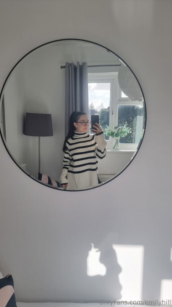 Emily Hill / littlee33 – Nude Leaks Onlyfans