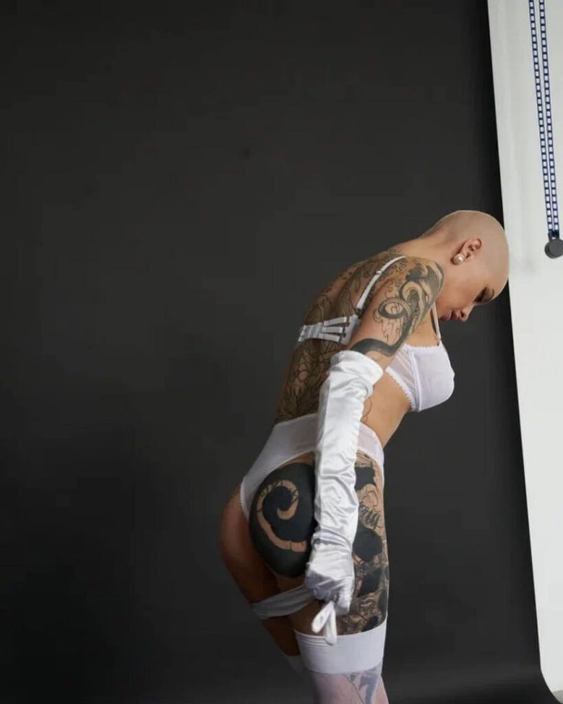 Farruhhhamraeva – Nude Leaks Onlyfans