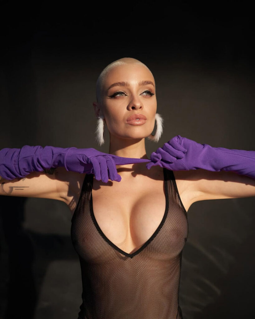 Farruhhhamraeva – Nude Leaks Onlyfans