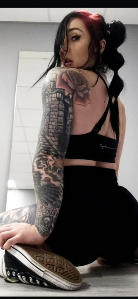 Goth muscle mommy / roxxymission – Nude Leaks Onlyfans