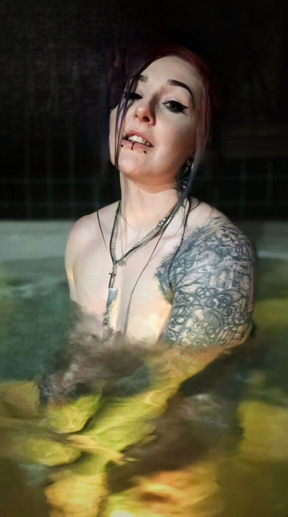 Goth muscle mommy / roxxymission – Nude Leaks Onlyfans
