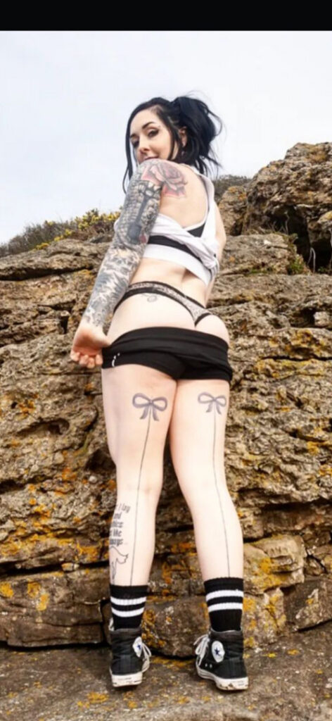 Goth muscle mommy / roxxymission – Nude Leaks Onlyfans