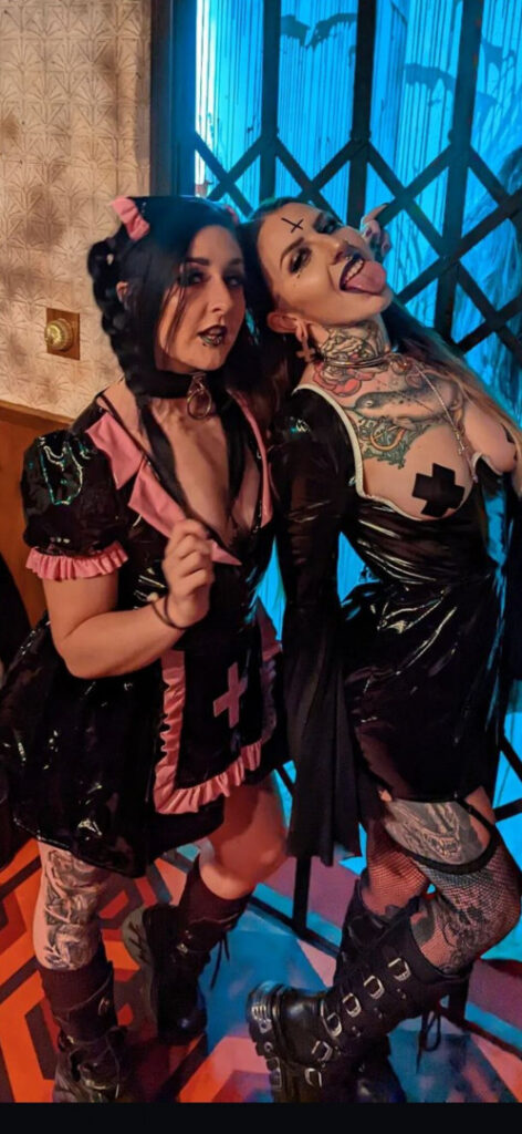 Goth muscle mommy / roxxymission – Nude Leaks Onlyfans