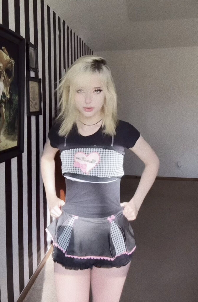 ItsNotDatSrs / Notdatsrs / liz / lilredvlvt – Nude Leaks Onlyfans